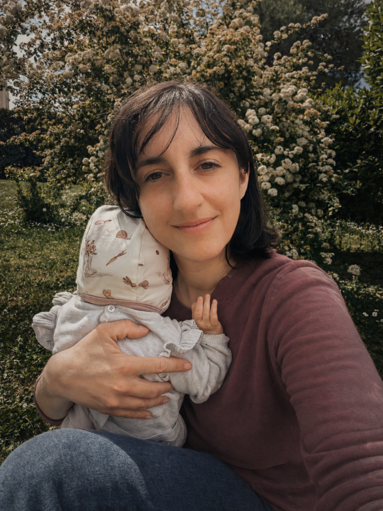une photographie de maman et son bébé
